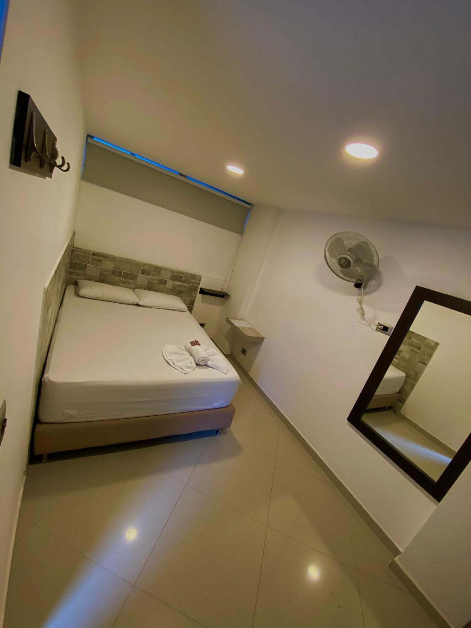 Hotel Buenos Aires Central ميديلين المظهر الخارجي الصورة
